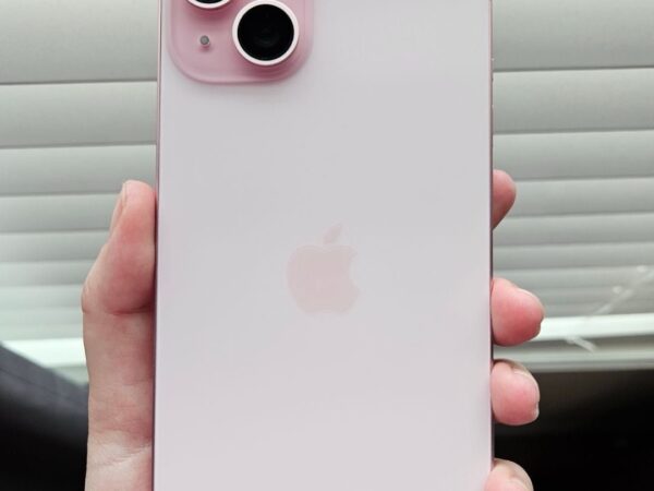 Iphone 15 Plus Pink 128 GB Unlocked (Still Under Warranty) 6Y81