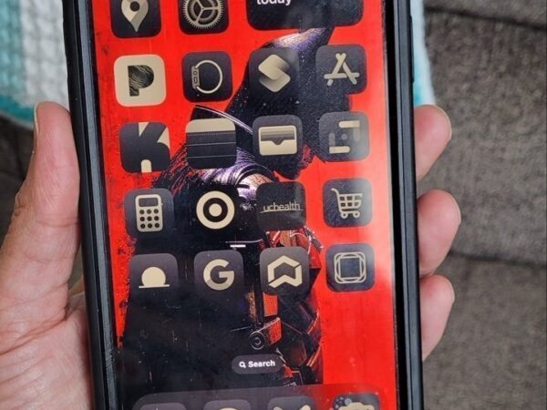 iPhone 15 plus black unlocked 3J63