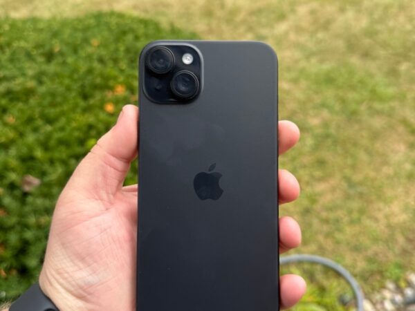 Apple iphone 15 plus unlocked 1Z79